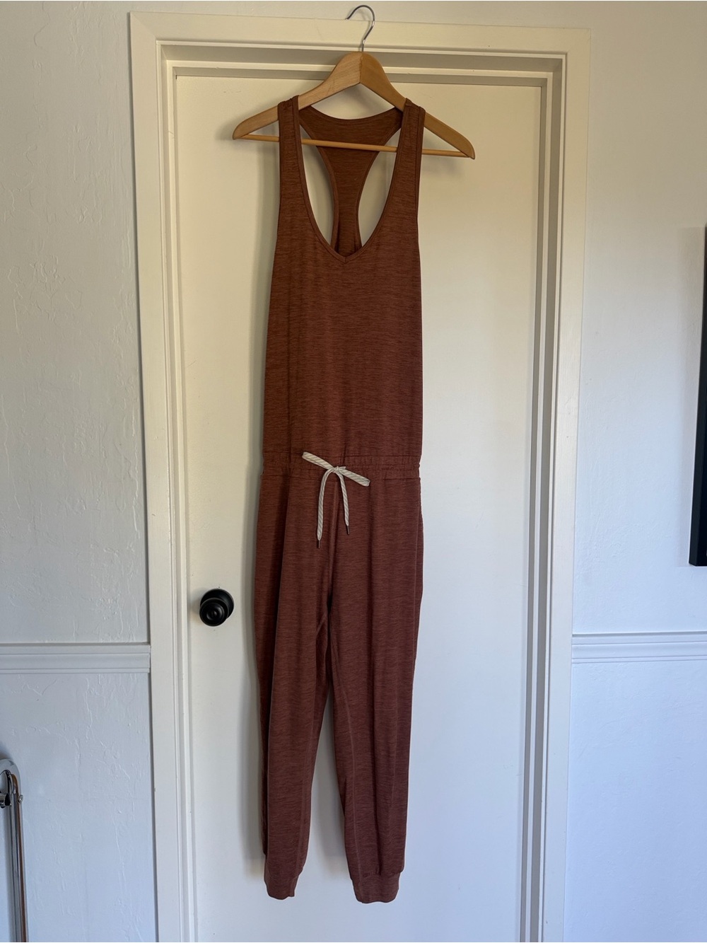 Vuori Lux Rust-Colored Sleeveless Racerback Jumpsuit
